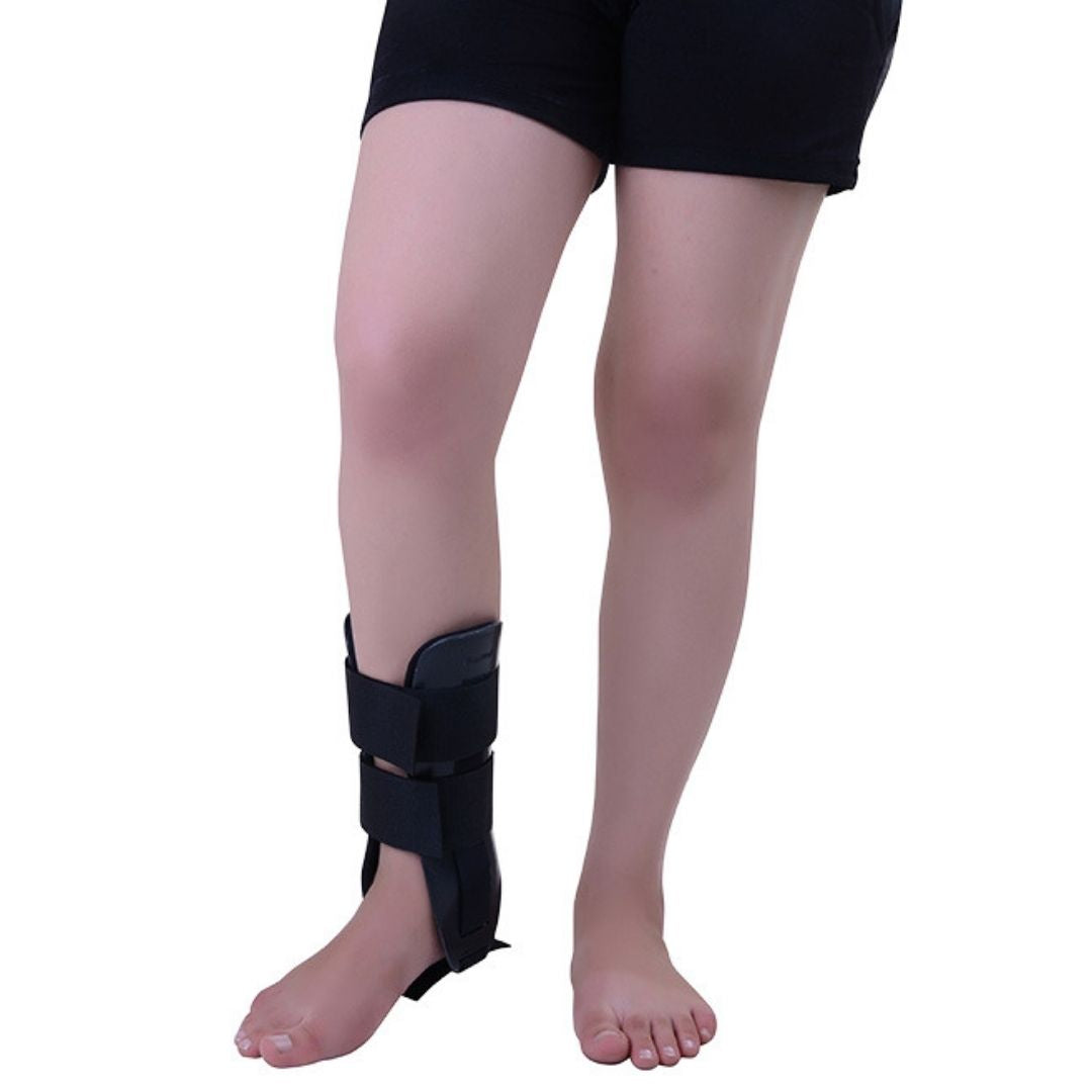 Comfortable Sponge-Padded Ankle Stabilizer Brace